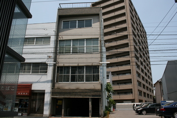 r 010.jpg